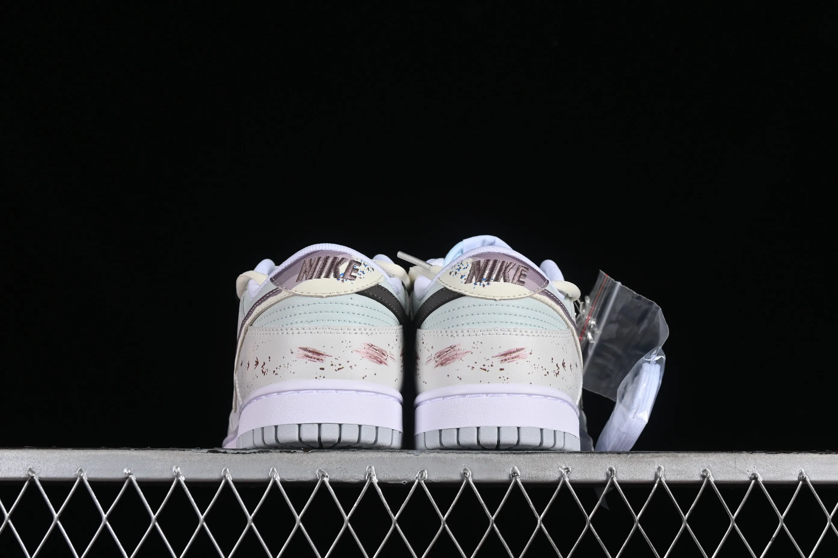 All Categories Nk SB Dunk Series Nk SB Dunk Low Low-top sneakers Nk Dunk Low "Neutral" Urban ruins SB strappy low-top casual sneakers DV0831-101